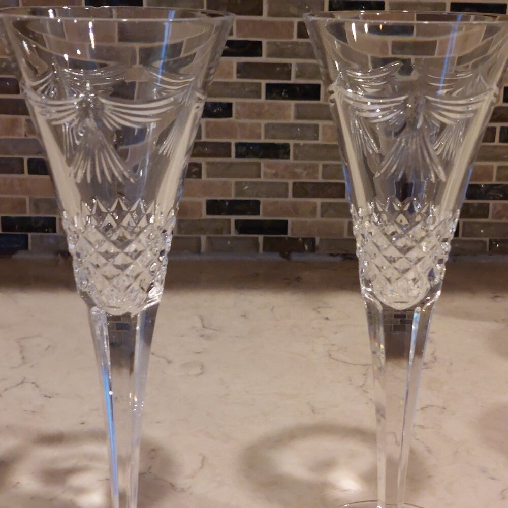 Pair WATERFORD Toasting flutes with PEACE symbol
